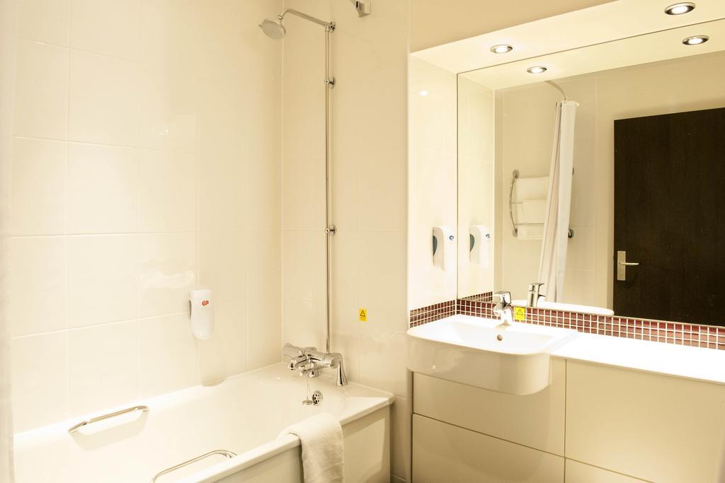 Premier Inn Aberdeen Airport - Dyce Rom bilde